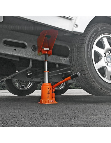 Kojack hydraulic jack with lever and bubble levelers.