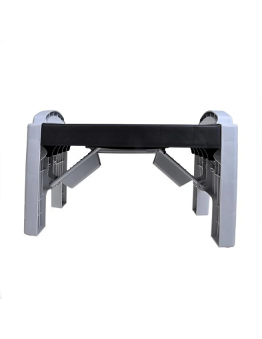 Non-slip plastic folding step/rung