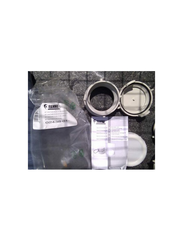 Quick connection portable toilet with plug FIAMMA 06497-01