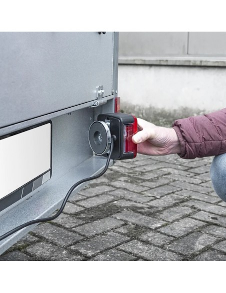 Portable trailer lights with magnets.