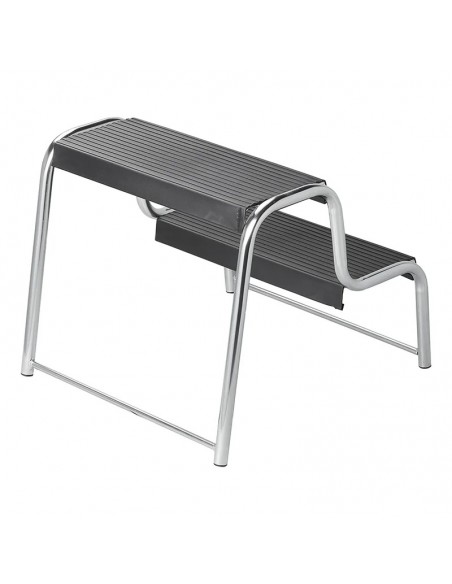 Degrau duplo em aço galvanizado antiderrapante