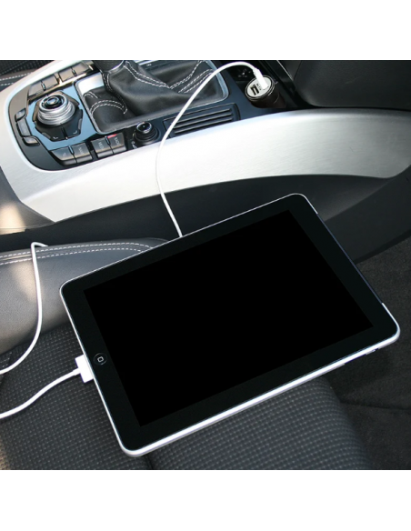 Cargador mechero con dos tomas a 12V/24V