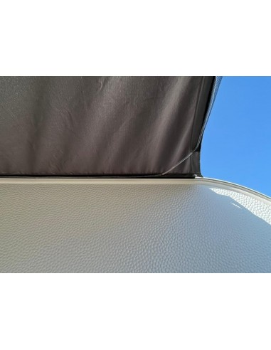 Toldo ligero Travellife  4 X 2.5 m. perímetro con luz LED /placa solar