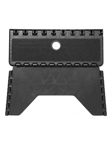 Non-slip folding step.
