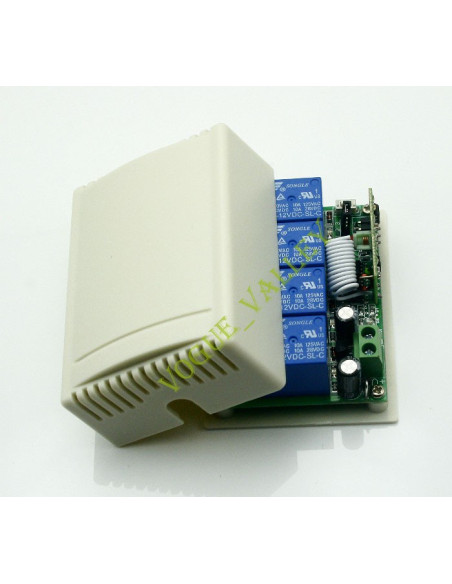 Ricevitore 4 canali con comando 12v Ricevitore 4 canali con comando 12v