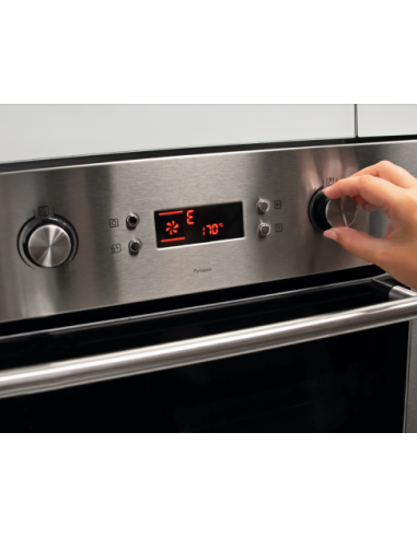 Pyrolytic 10 function oven. Eas Electric