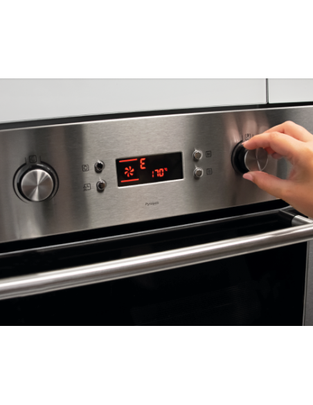 Pyrolytic 10 function oven. Eas Electric Pyrolytic 10 function oven. Eas Electric