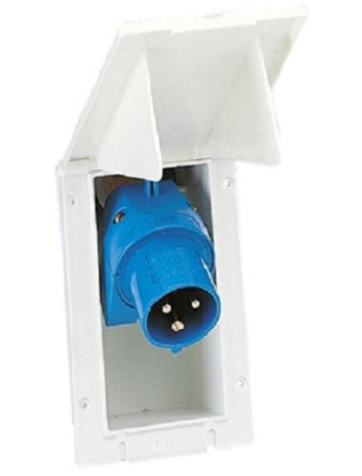 Toma exterior 240 V conector CEE 17