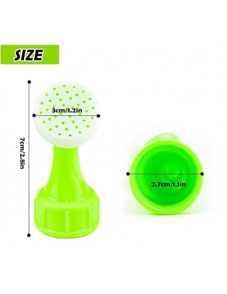 Ugello a spruzzo bottiglia per acqua o pompa di campeggio manuale a impianti di acqua o doccia sulla spiaggia e montagna. Ugello a spruzzo bottiglia per acqua o pompa di campeggio manuale a impianti di acqua o doccia sulla spiaggia e montagna.