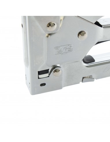 Grapadora metálica FSKGR500 Ferrestock para grapas de 6 a 12mm