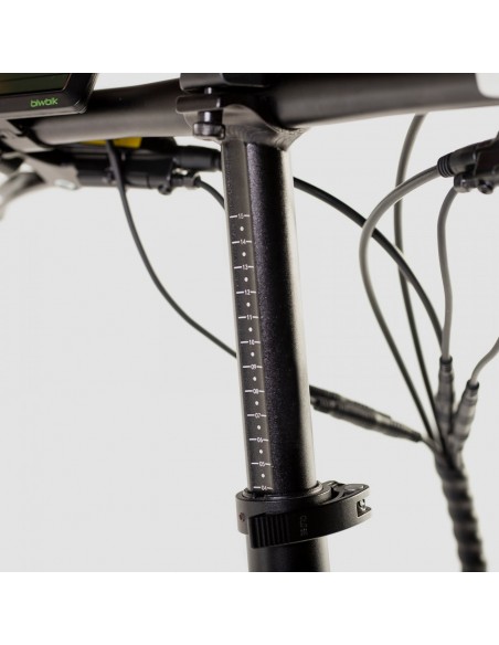 Elektrofahrrad Traveller Platinblau.