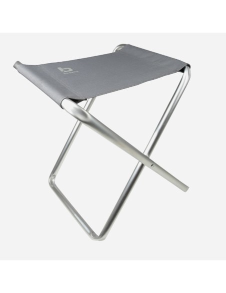 Klappbarer Hocker + graue Tischplatte. Bo-Camp Klappbarer Hocker + graue Tischplatte. Bo-Camp