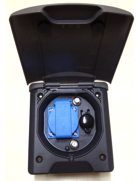 4 in 1 external socket with cover.