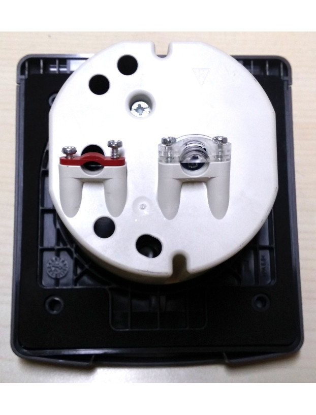 4 in 1 external socket with cover.