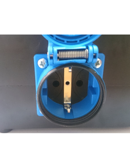 Distributeur de courant avec prises Schuko externes