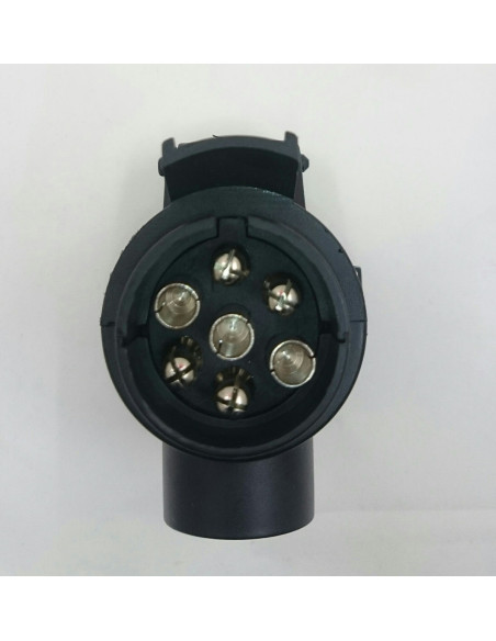 Adapter von 7 männlichen Polen auf 13 weibliche Pole. Adapter von 7 männlichen Polen auf 13 weibliche Pole.