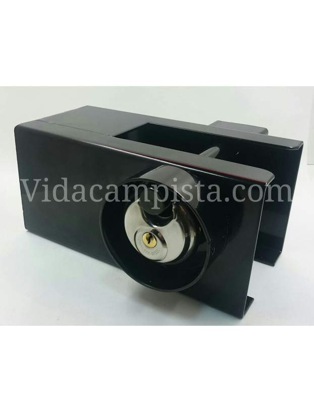 Anti-theft lock for caravan or trailer hitch