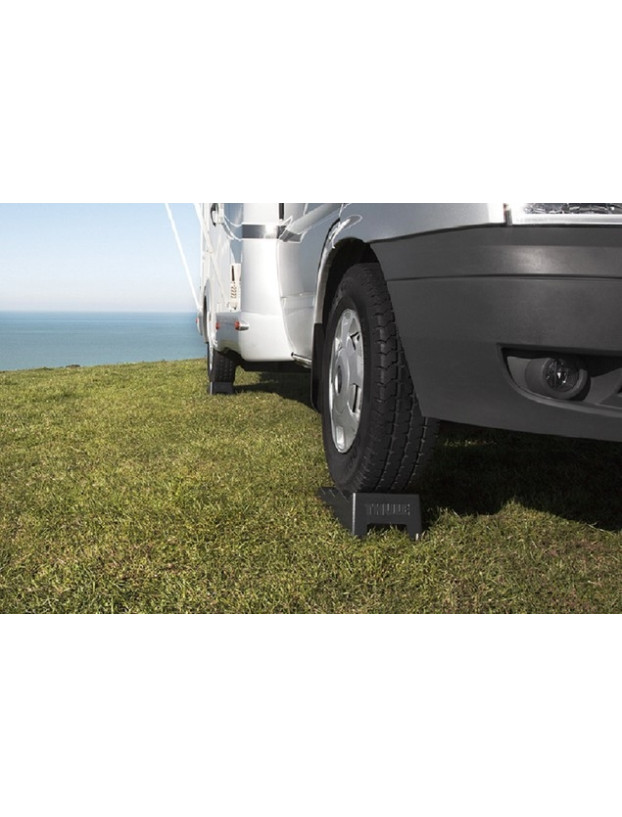 Calzos con niveladores Thule 5 Ton.