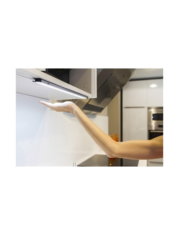 Barre lumineuse LED avec capteur infrarouge