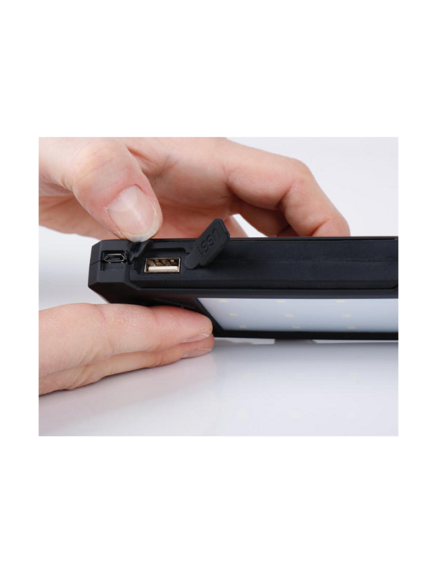 Carbest Solar Charger and Flashlight