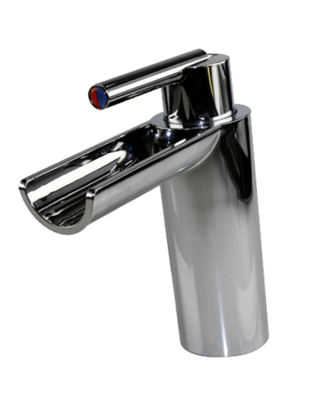 Single-lever faucet with waterfall effect